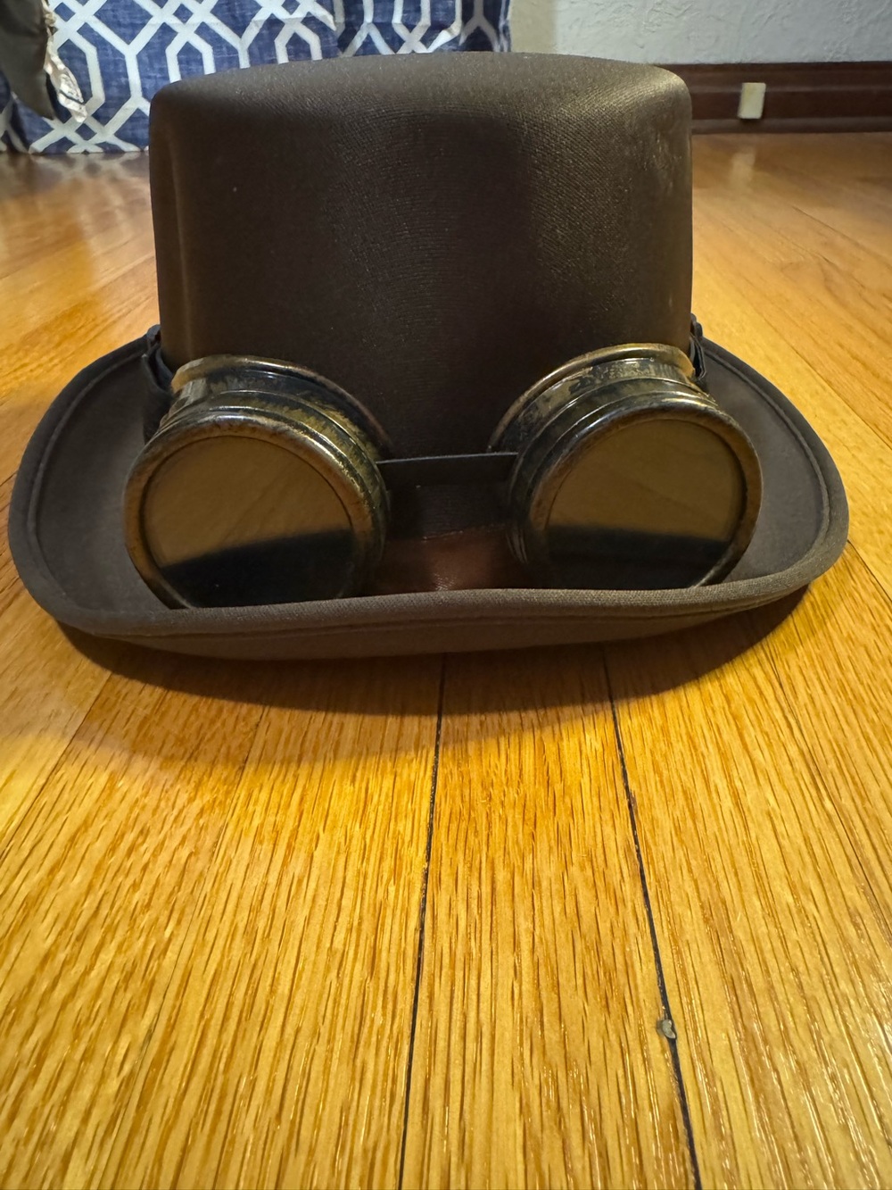 Steampunk Brown Hat with Goggles Halloween Costume NWT